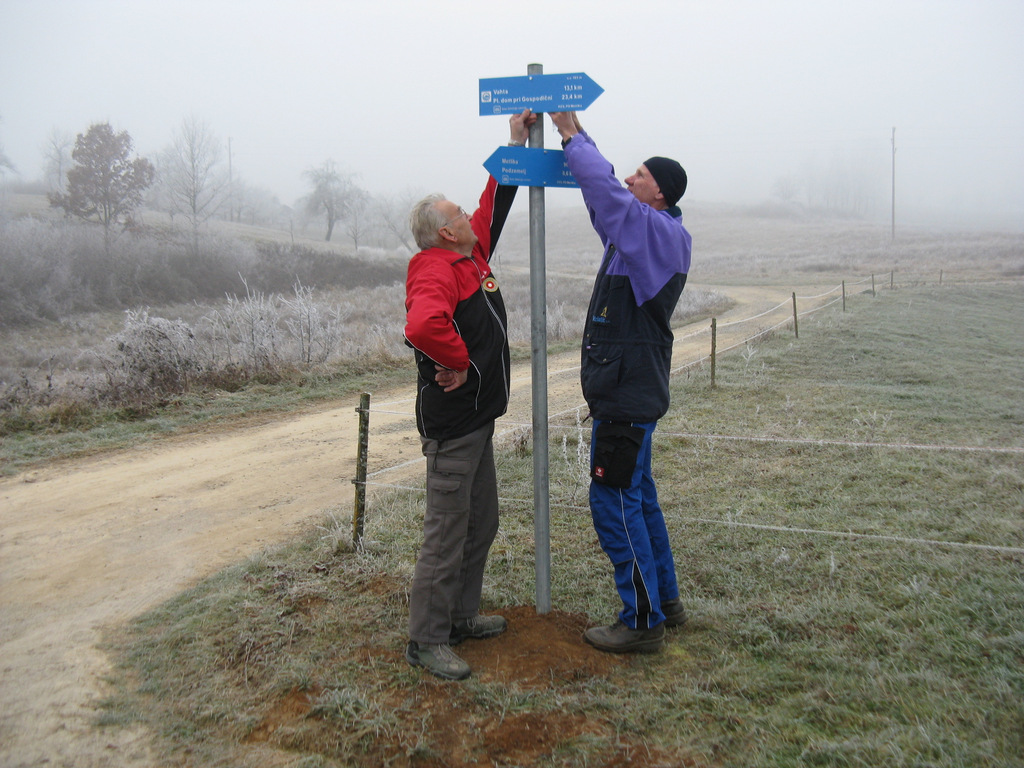 stkp_postavljanje_drogov_foto_mladen_zivkovic_008