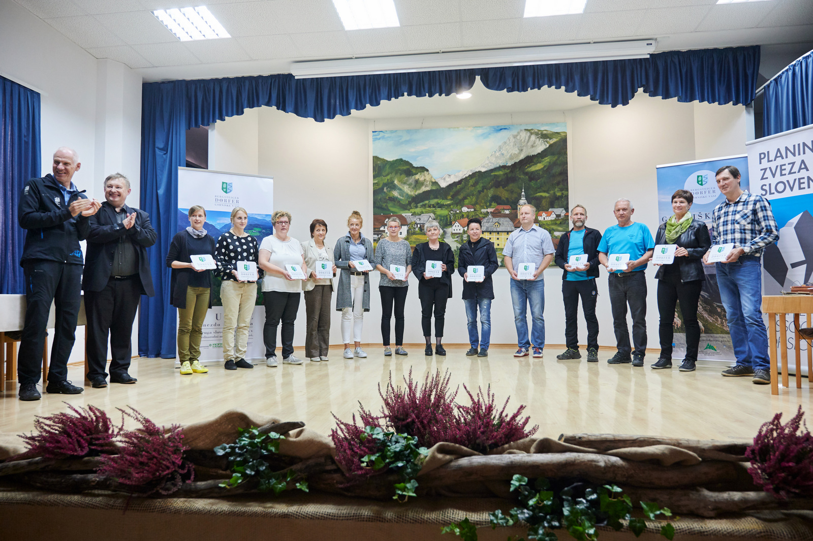 luce_gorniska_vas_listina_za_partnerje_foto_tomo_jesenicnik luce_gorniska_vas_listina_za_partnerje_foto_tomo_jesenicnik