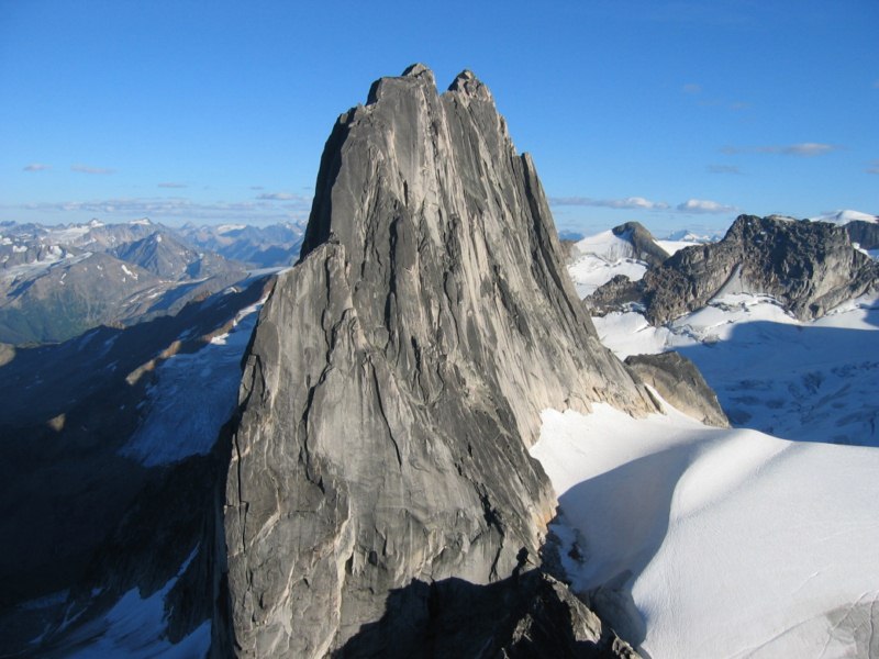 Bugaboos2012__slide_bugaboos_snowpatch_m