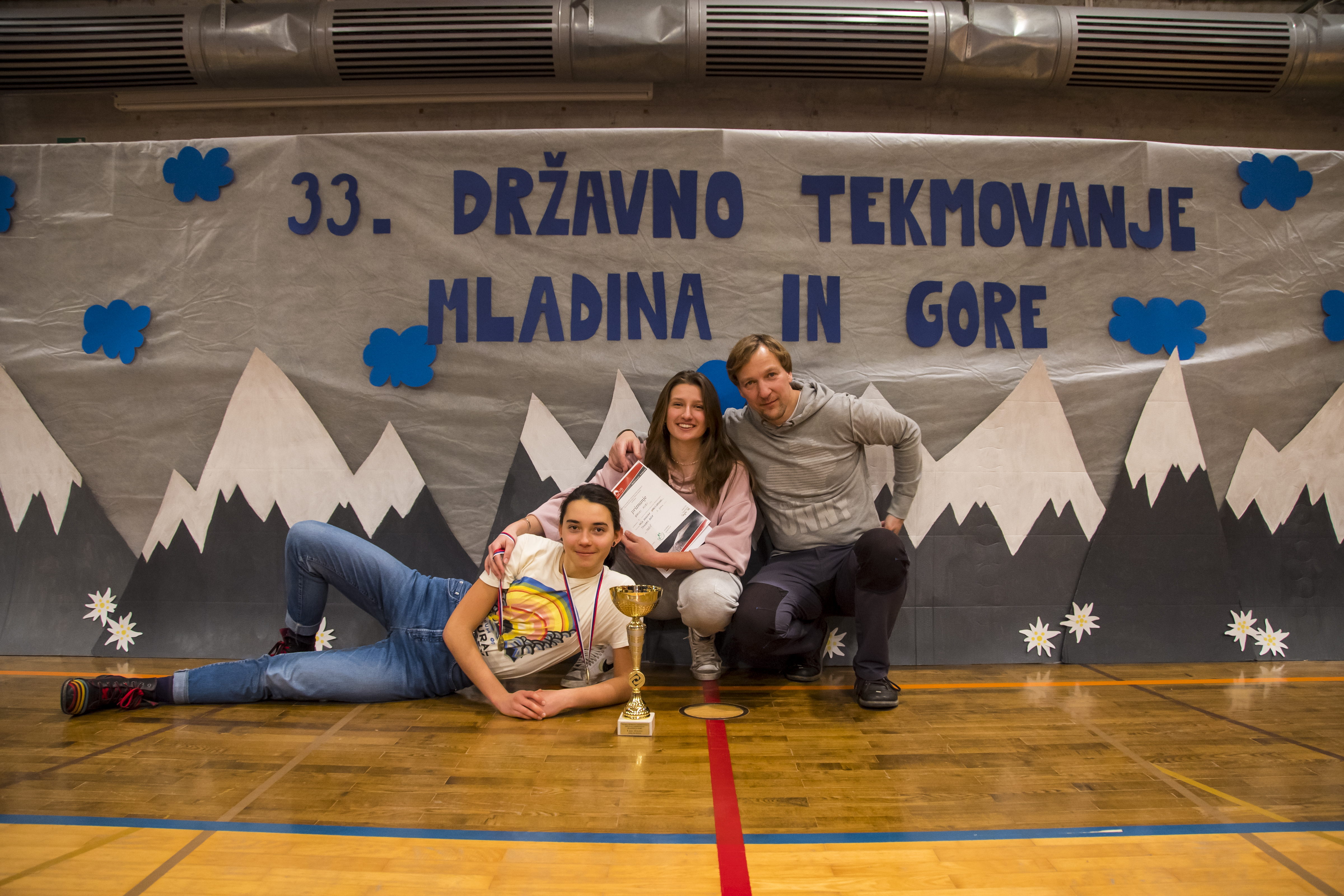 Lanski in letošnji srednješolski zmagovalki, dvojica Gorski kuri, prihajata iz PD Tržič. Njun mentor je Gregor Černilec. (foto Tim Peternel)