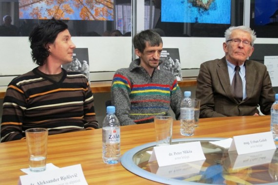Z leve dr. Peter Mikša, mag. Urban Golob in ikona slovenskega alpinizma Tone Škarja