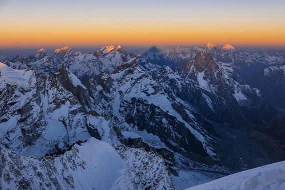 Razgled z vrha Cerro Kishtwarja z izjemnimi vrhovi na vse strani