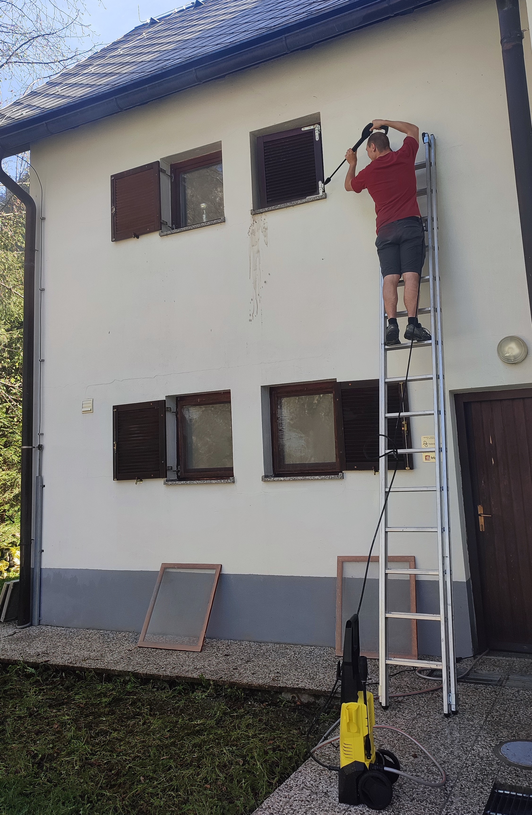 pucanje_oken_akrobatsko_delovna_2024 pucanje_oken_akrobatsko_delovna_2024